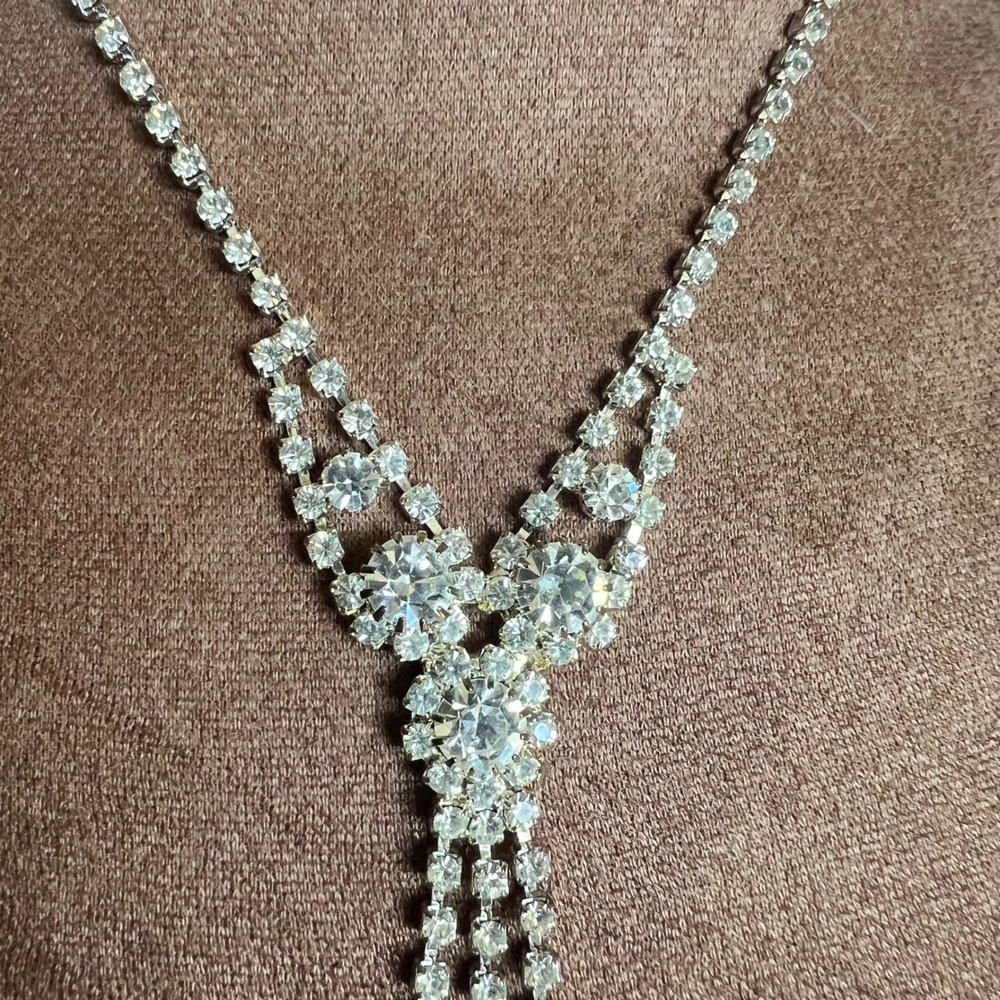 Vintage Rhinestone Waterfall Drop Necklace‎ Silver Tone 19" Glamour